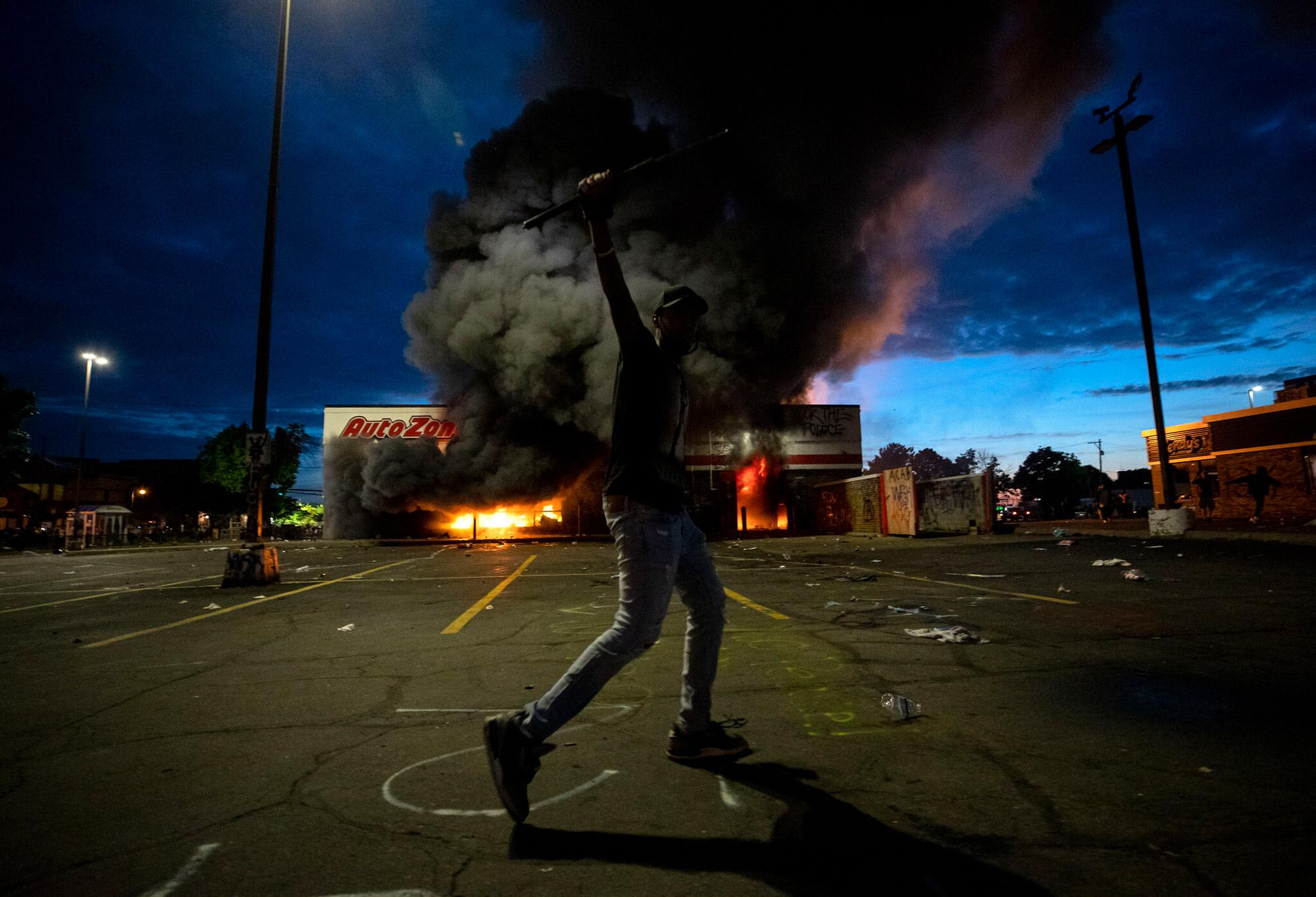 c-d-coletivo-de-ex-trabalhadores-crimepensar-minne-1.jpg