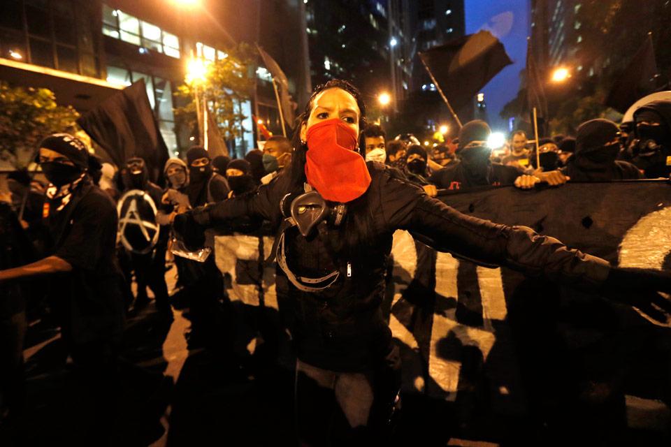 f-f-faccao-ficticia-a-revolta-essa-ingovernavel-qu-4.jpg